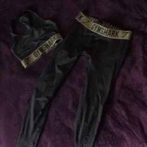 Gymshark leggings and sportsbra set